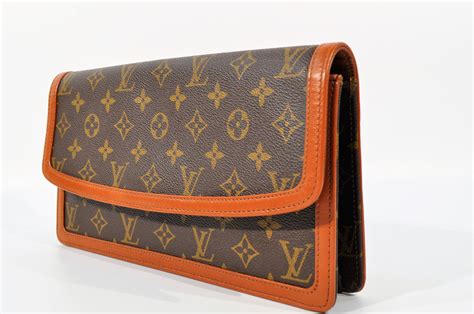 authentic Louis Vuitton pochette